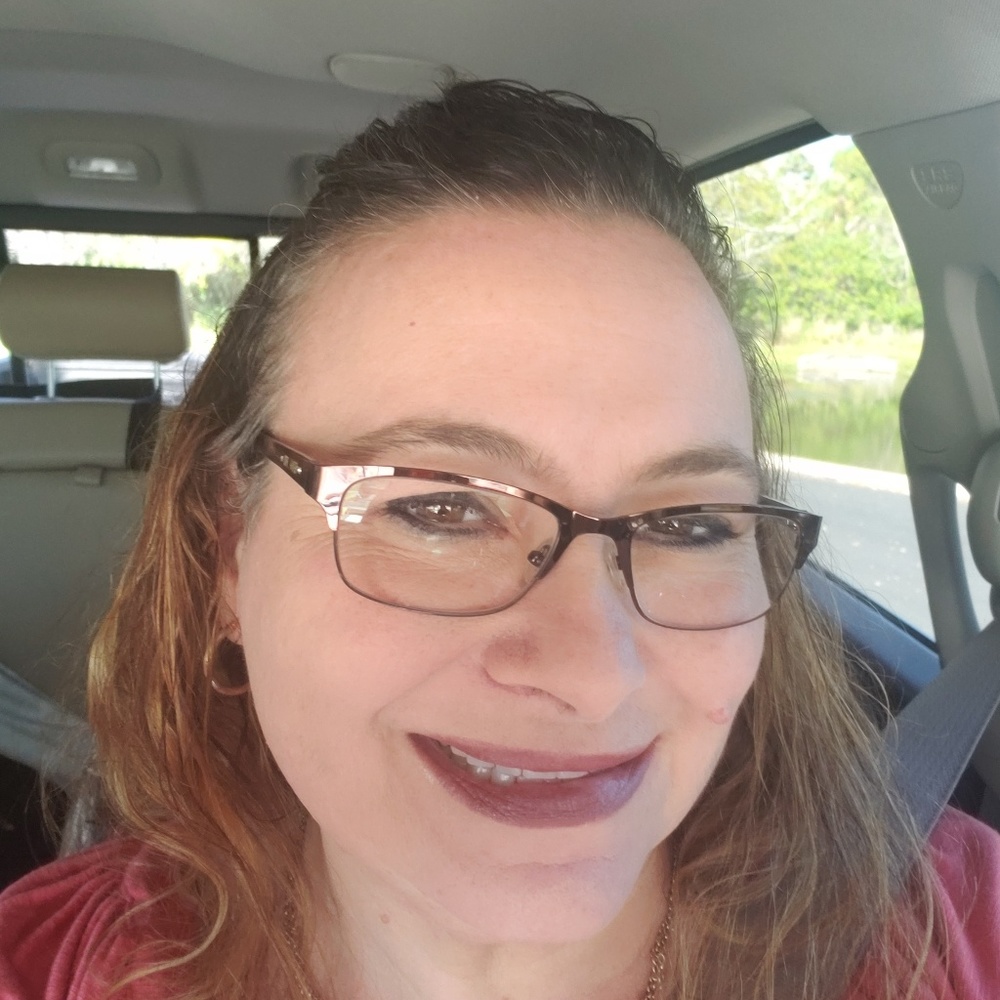 Meet your Posher, Lisa